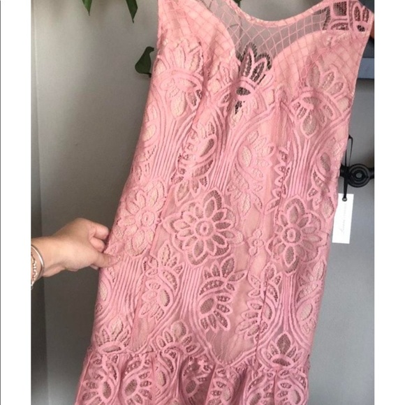 Lovers + Friends Lace Mini Dress- M - Picture 6 of 6